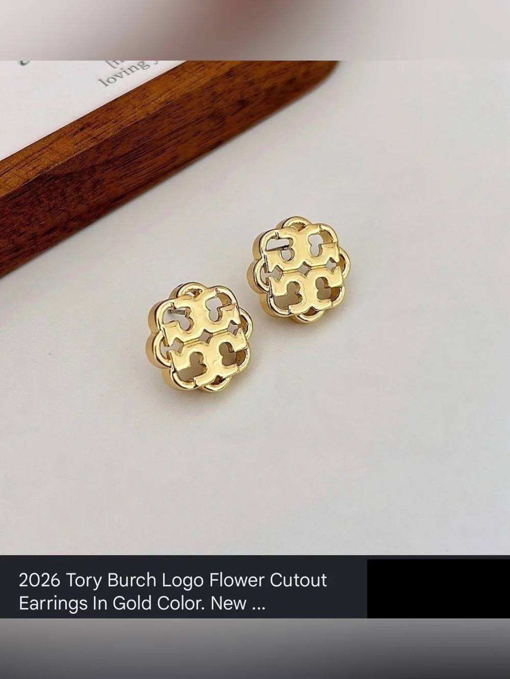 NWT AUTHENTIC Tory Burch Minimalist Openwork Gold-Plated Floral Logo Earrings